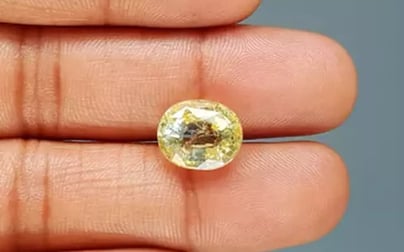 Natural Yellow Topaz - 7.83 Carat Limited Quality YT-25052