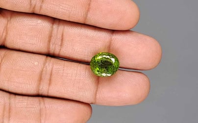 Peridot - 10.13 Carat Prime Quality PDT-14557