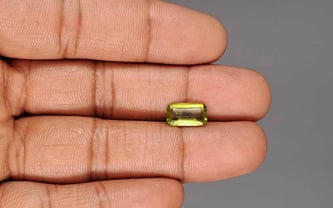 Peridot - 2.52 Carat Prime Quality PDT-14573