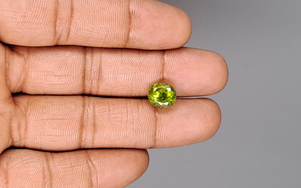 Peridot - 4.28 Carat Prime Quality PDT-14528