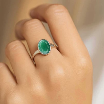 Royal 925 Sterling Silver Emerald Women’s Ring