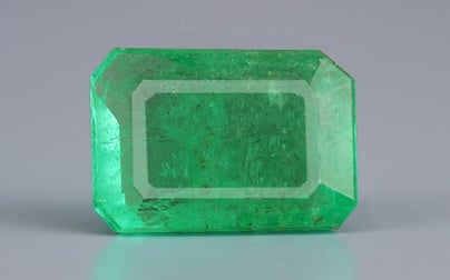 Russian Emerald - 7.64 Carat Limited Quality EMD-9270
