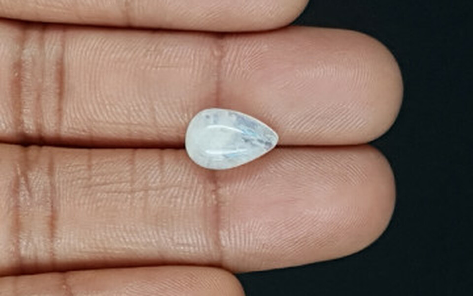 Russian Moonstone - MS 19039  Limited - Quality 3.59 Carat