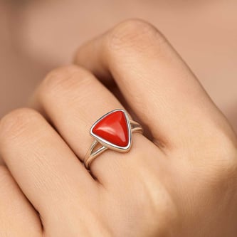 Stylish 925 Sterling Silver Triangle Red Coral Gemstone Ring For Female