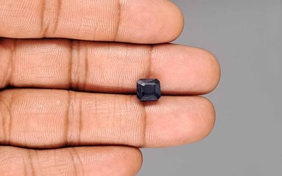 Thailand Blue Sapphire - 3.90 Carat Rare Quality GFBS-20157