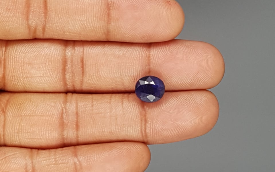 Thailand Blue Sapphire - 5.18 Carat Fine Quality GFBS-20048