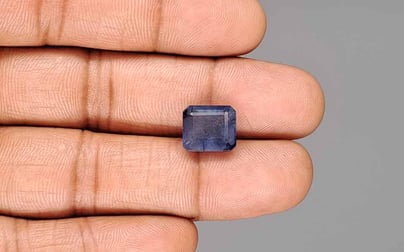 Thailand Blue Sapphire - 8.88 Carat Prime Quality GFBS-20137