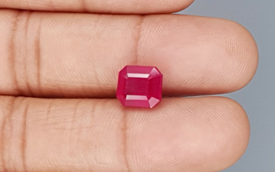 Thailand Ruby - 5.21 Carat Prime Quality BR-7438