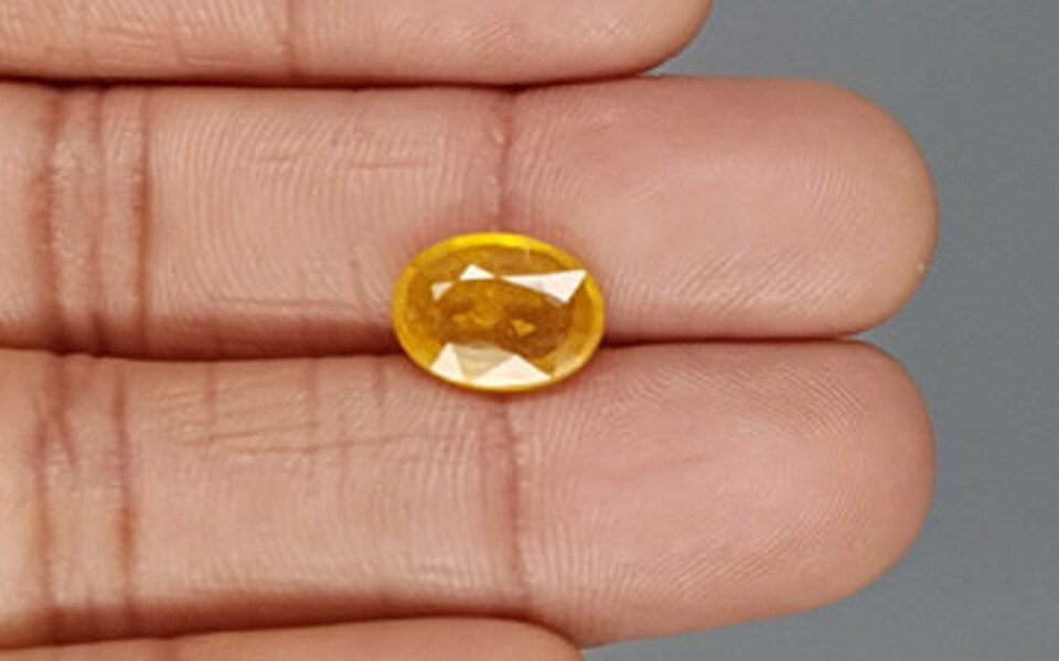 Thailand Yellow Sapphire - 4.27 Carat Fine Quality BYSGF-12024