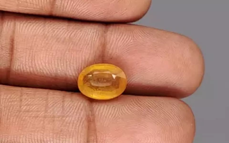 Thailand Yellow Sapphire - 4.53 Carat Prime Quality BYSGF-12067