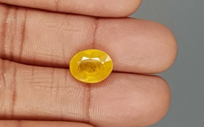 Thailand Yellow Sapphire - 5.89 Carat Fine Quality BYSGF-12026