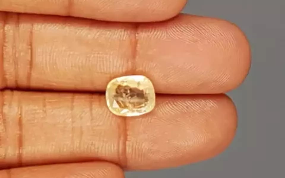 Yellow Sapphire - 3.03 Carat (Ceylon) Prime Quality CYS-3818