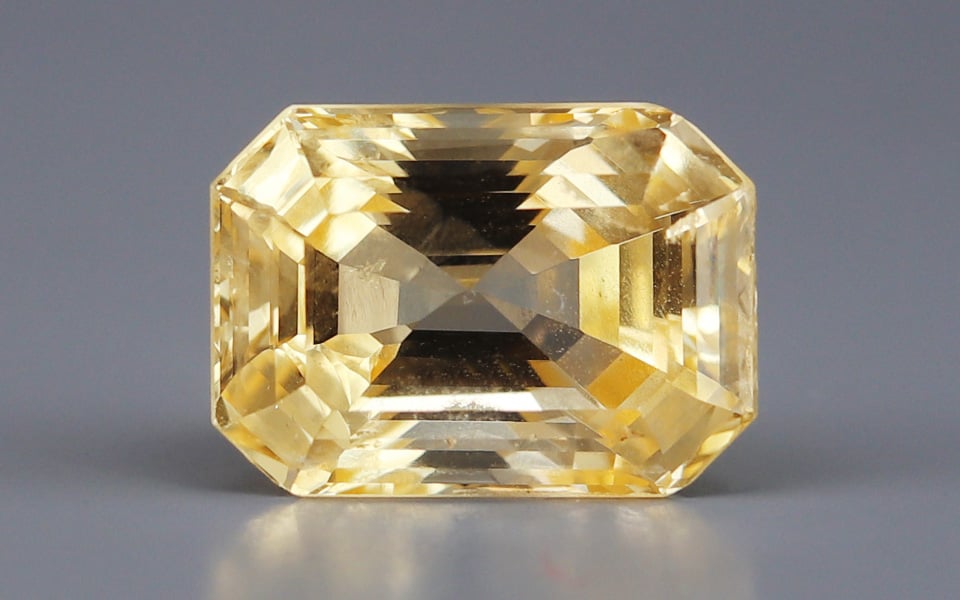 Yellow Sapphire - 6.88 Carat (Ceylon) Limited Quality CYS-3993
