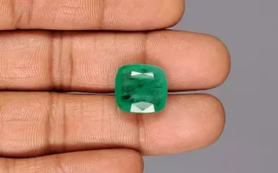 Zambian Emerald - 10.95 Carat Prime Quality EMD-9996