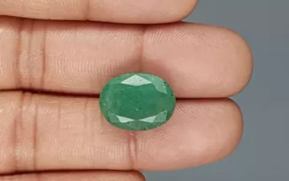 Zambian Emerald - 11.74 Carat Fine Quality EMD-9756
