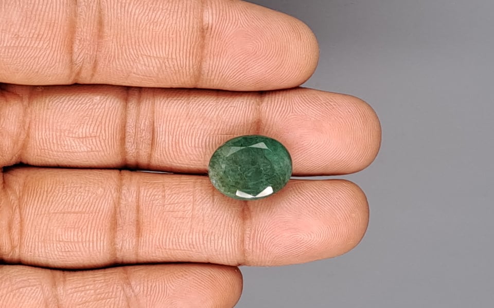 Zambian Emerald - 12.22 Carat Fine Quality EMD-10026