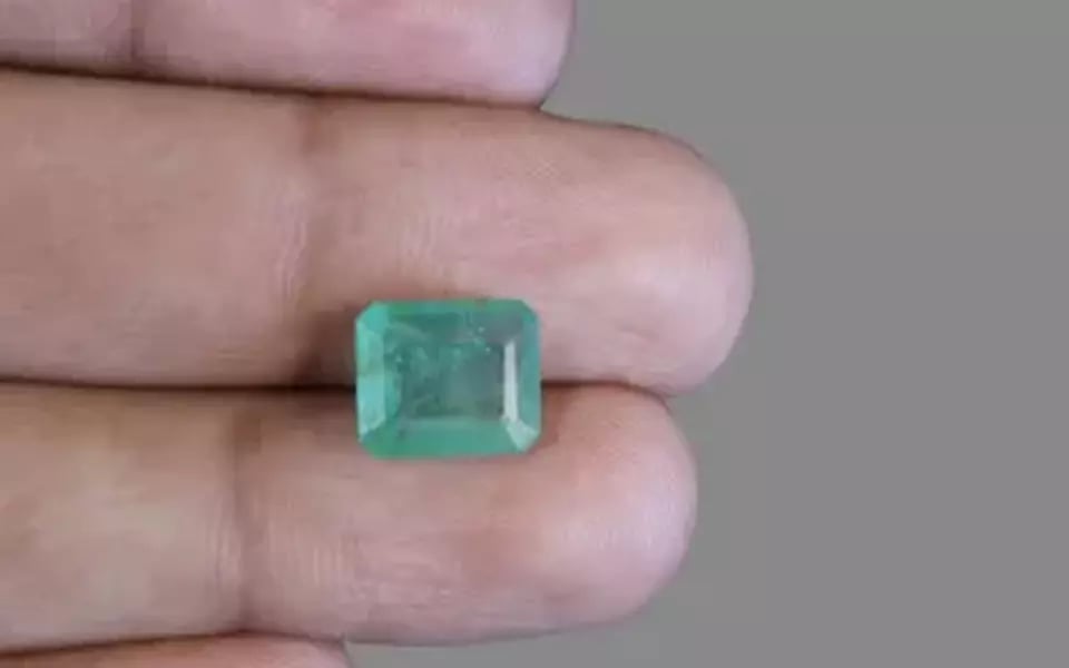 Zambian Emerald - 3.06 Carat Prime Quality EMD-9345