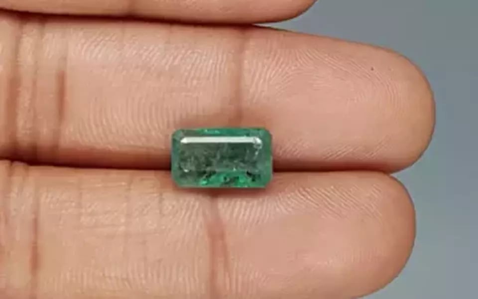 Zambian Emerald - 3.48 Carat Prime Quality EMD-9860