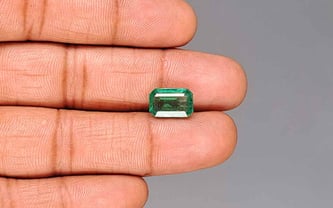 Zambian Emerald - 3.62 Carat Rare Quality EMD-10300