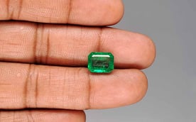 Zambian Emerald - 3.71 Carat Rare Quality EMD-10297