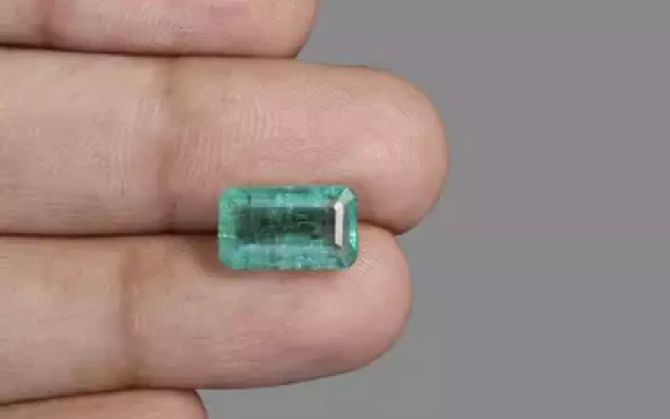 Zambian Emerald - 3.79 Carat Prime Quality EMD-9347