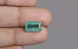 Zambian Emerald - 3.79 Carat Prime Quality EMD-9347