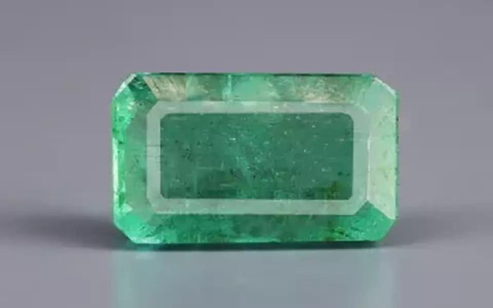 Zambian Emerald - 3.79 Carat Prime Quality EMD-9347