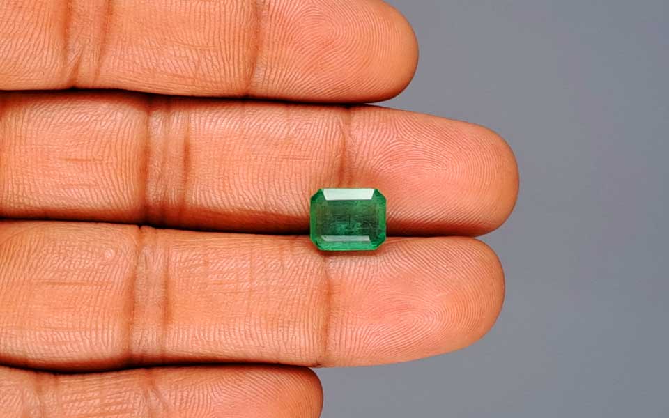 Zambian Emerald - 3.8 Carat Limited Quality EMD-10181