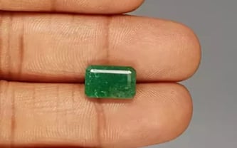 Zambian Emerald - 3.83 Carat Prime Quality EMD-9855