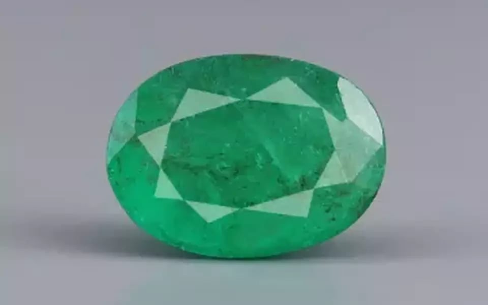 Zambian Emerald - 3.85 Carat Prime Quality EMD-9769