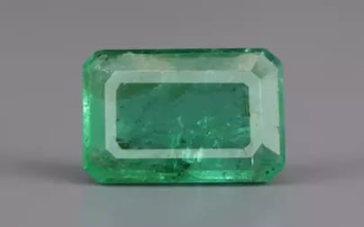 Zambian Emerald - 3.92 Carat Prime Quality EMD-9658