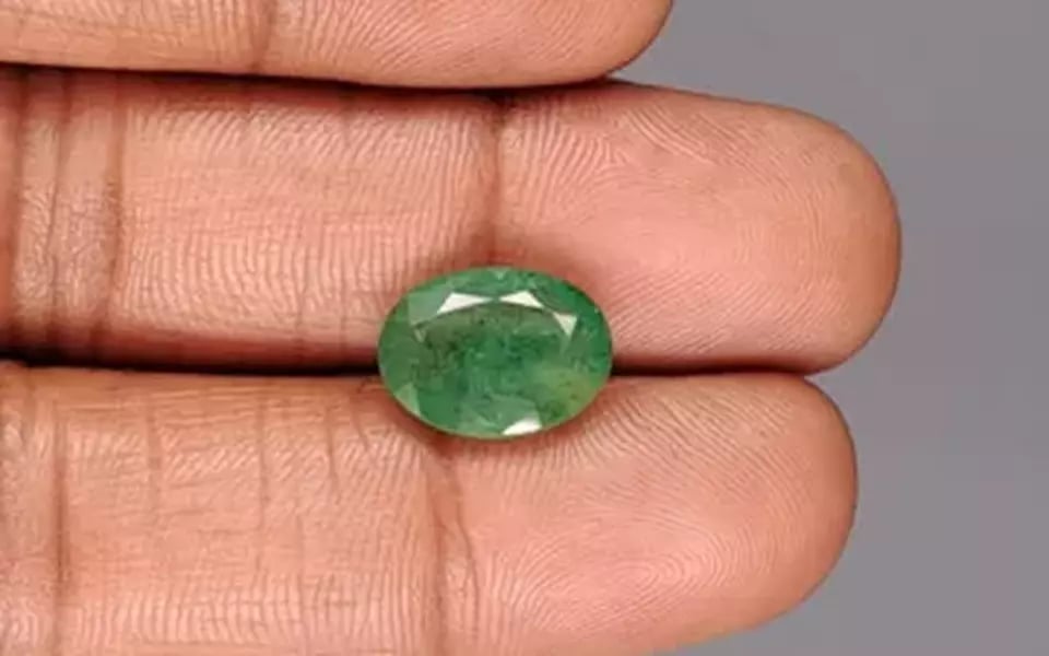 Zambian Emerald - 4.09 Carat Fine Quality EMD-9970