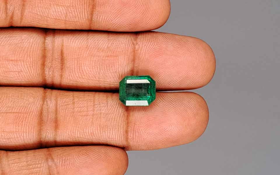 Zambian Emerald - 4.15 Carat Limited Quality EMD-10274