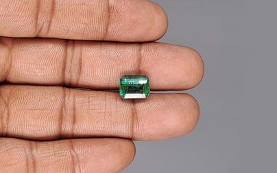 Zambian Emerald - 4.17 Carat Rare Quality EMD-9924