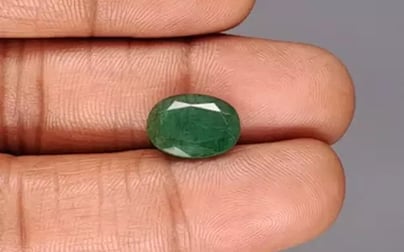 Zambian Emerald - 4.22 Carat Fine Quality EMD-9969