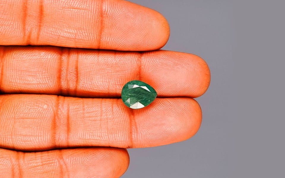 Zambian Emerald - 4.26 Carat Prime Quality EMD-9987