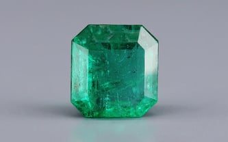 Zambian Emerald - 4.26 Carat Rare Quality EMD-10310