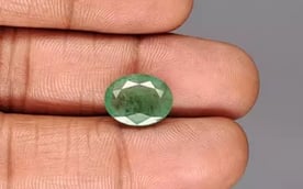 Zambian Emerald - 4.40 Carat Prime Quality EMD-9965