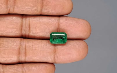Zambian Emerald - 4.42 Carat Limited Quality EMD-10219