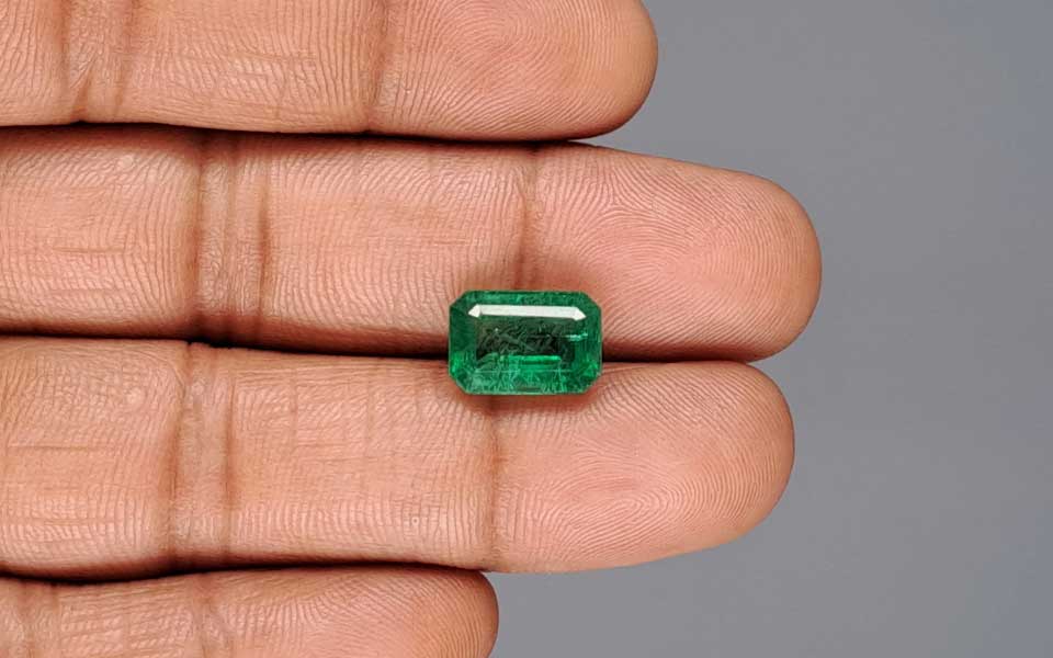 Zambian Emerald - 4.42 Carat Limited Quality EMD-10219