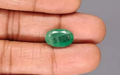 Zambian Emerald - 4.52 Carat Prime Quality EMD-9981