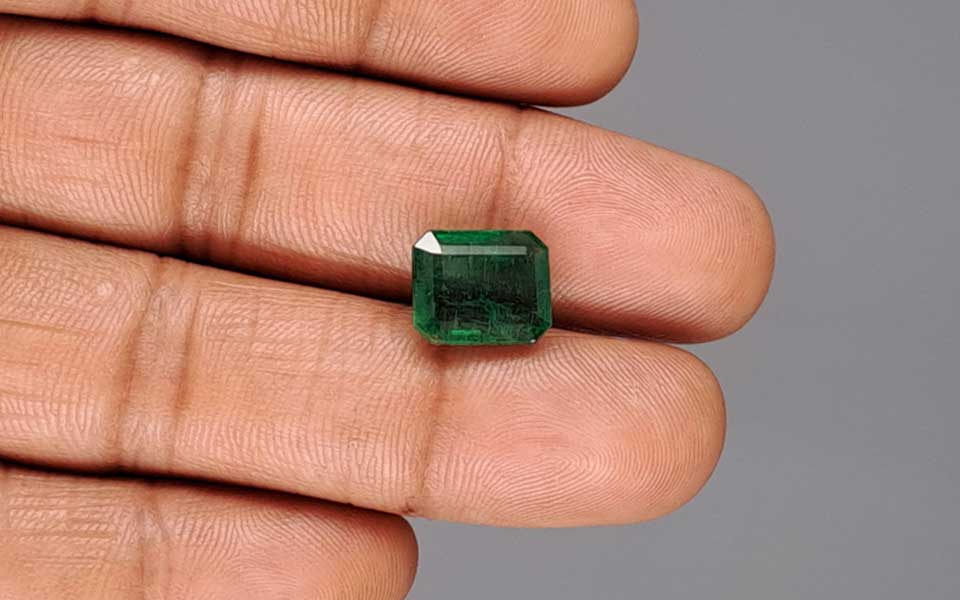 Zambian Emerald - 4.56 Carat Limited Quality EMD-10202