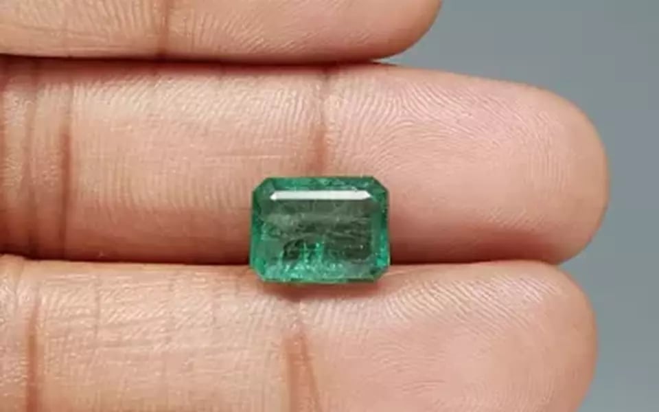 Zambian Emerald - 4.56 Carat Limited Quality  EMD-9895
