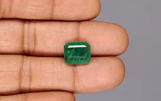 Zambian Emerald - 4.64 Carat Prime Quality EMD-9998