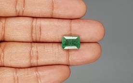 Zambian Emerald - 4.70 Carat Prime Quality EMD-9571