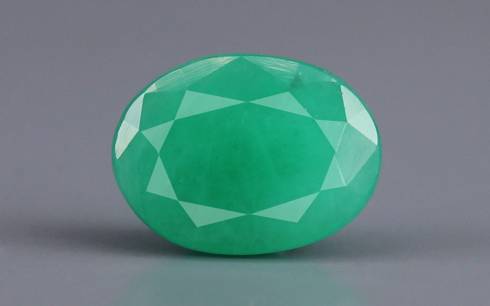 Zambian Emerald - 4.72 Carat Fine Quality EMD-10256
