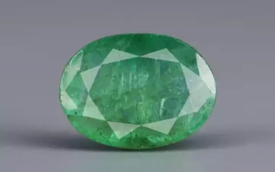 Zambian Emerald - 4.84 Carat Prime Quality EMD-9543