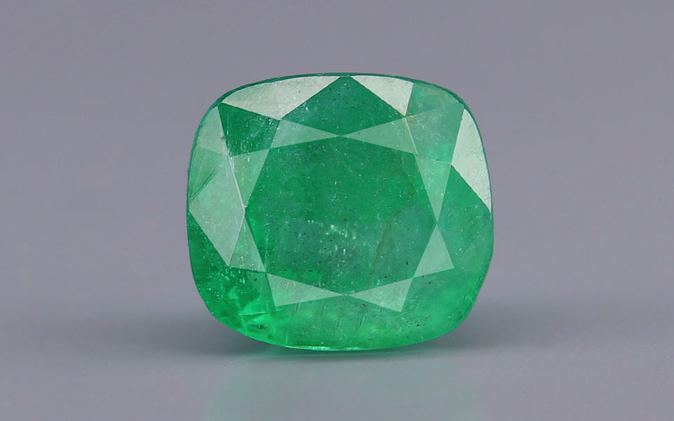 Zambian Emerald - 4.91 Carat Prime Quality EMD-10180