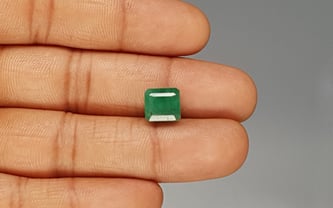 Zambian Emerald - 5.03 Carat Prime Quality EMD-9868