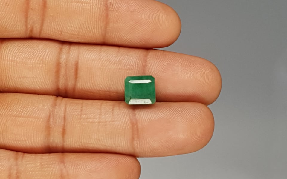 Zambian Emerald - 5.03 Carat Prime Quality EMD-9868